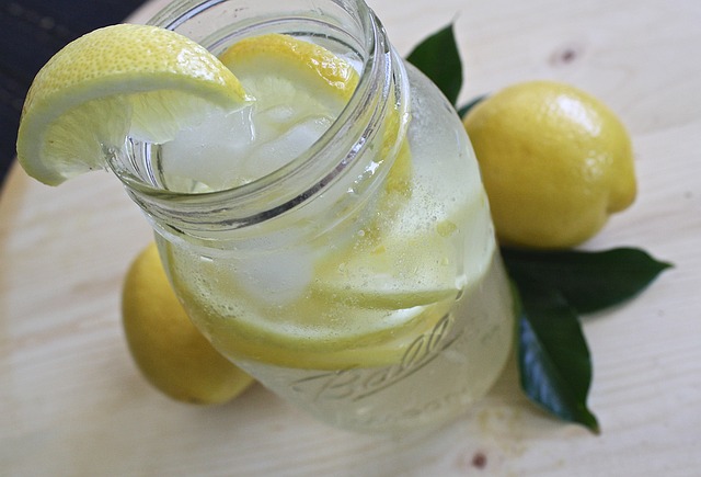 citronová limonáda